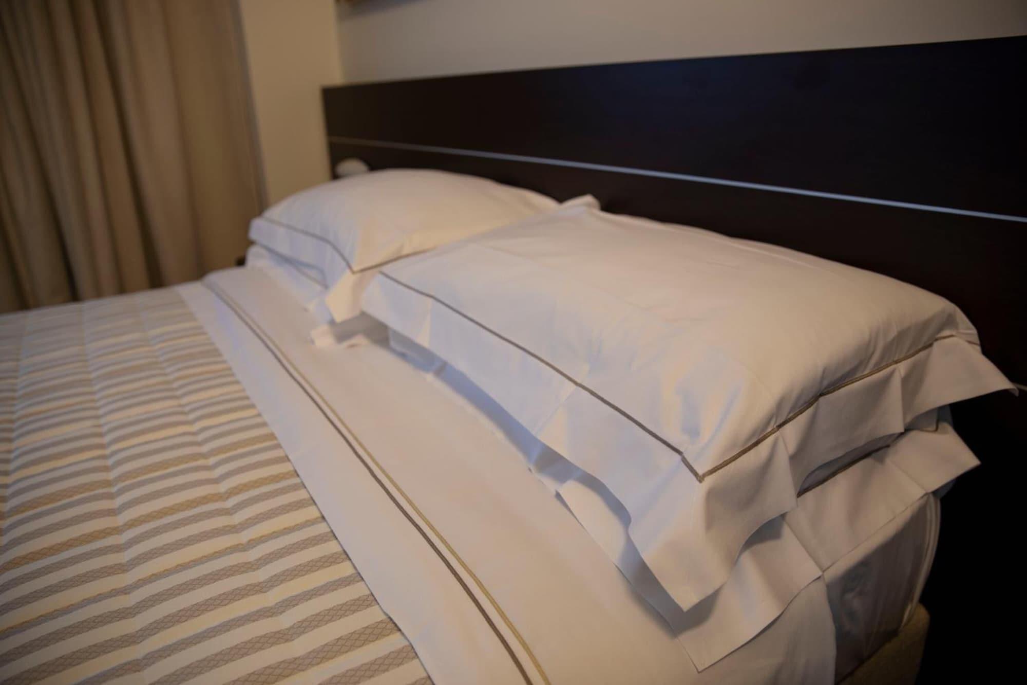 Castahotel 卡斯塔尼图 外观 照片
